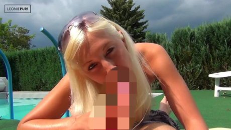 Unschuldiger Cousin spritzt rein!