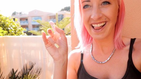 Pssst! Sonst hört mich noch der Nachbar!