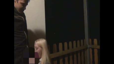 Beste Freundin hintergangen - Blowjob auf Balkonien 2