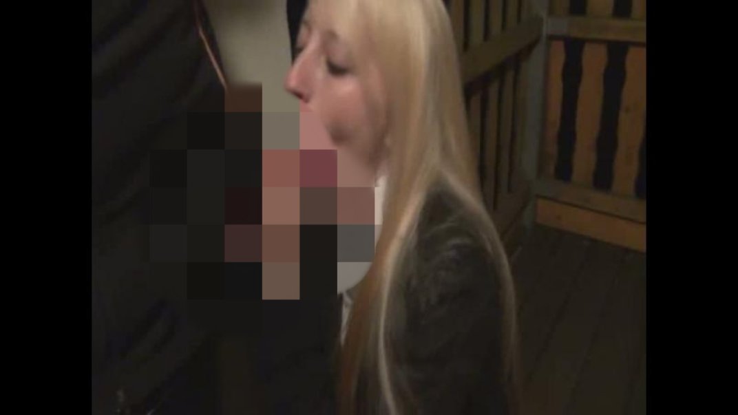 Beste Freundin hintergangen - Blowjob auf Balkonien 5