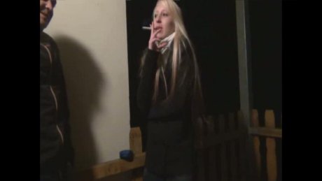 Beste Freundin hintergangen - Blowjob auf Balkonien 7