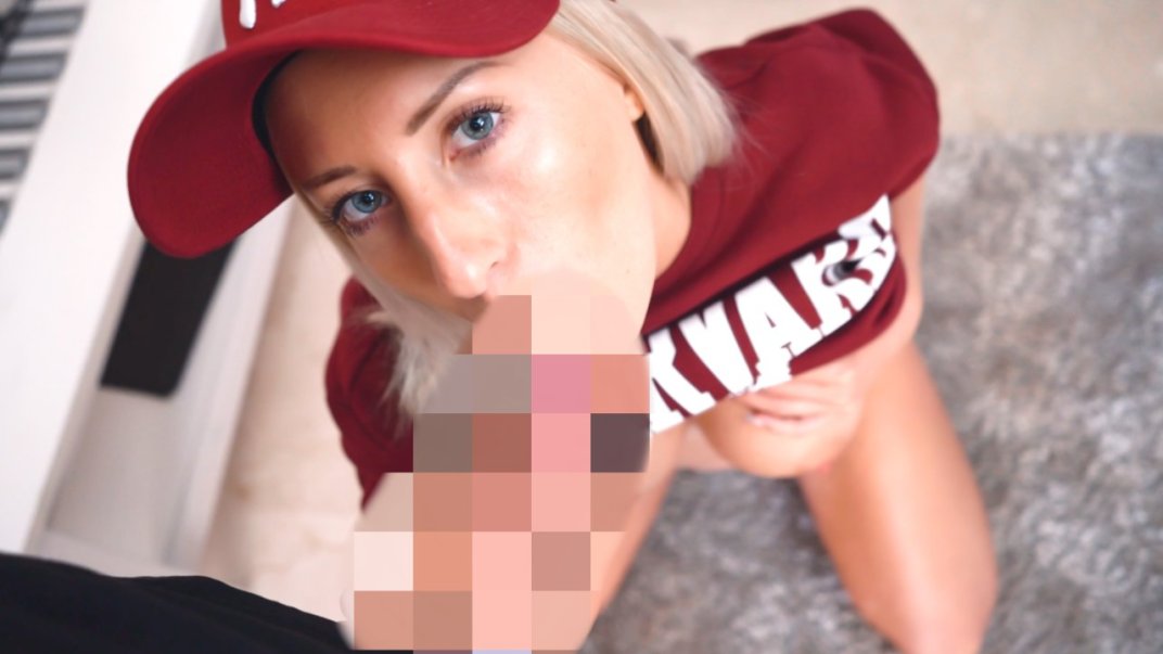 Scharfe Studentin braucht Sex! Einfach den Mitbewohner verführt 4