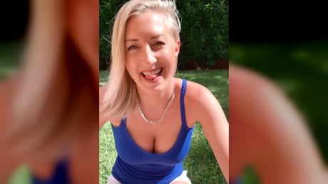 Swallowed everything! Quicky behind the house when barbecuing with friends!