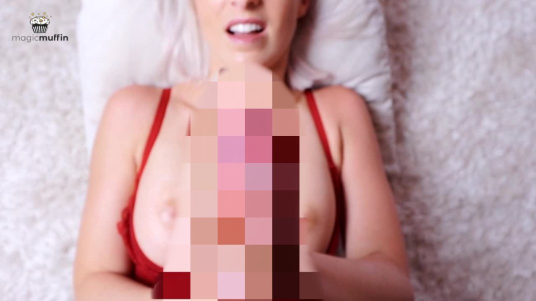 Oily girlfriend handjob with cumshot on my tits