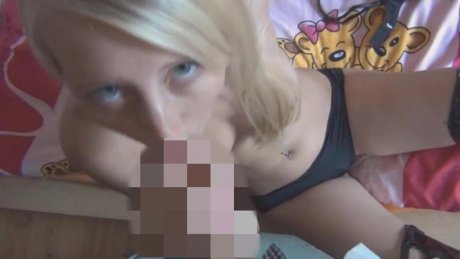 Schwanzgeil im Teeny-Zimmer! 4