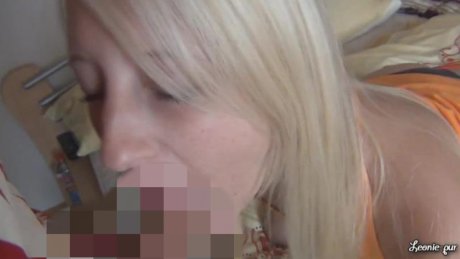 PEINLICH! Vom Mitbewohner erwischt und... 3