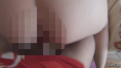 PEINLICH! Vom Mitbewohner erwischt und... 6