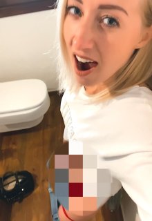 Kinky house tour! Did the broker notice anything?